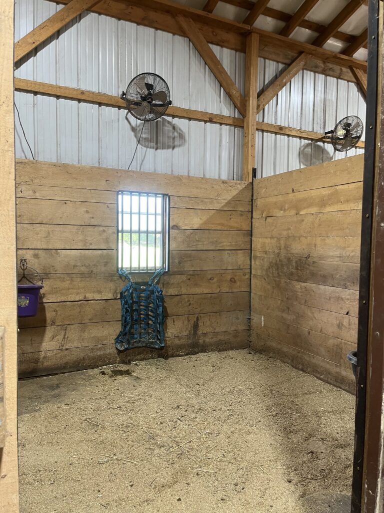 Stalls all have windows and fans